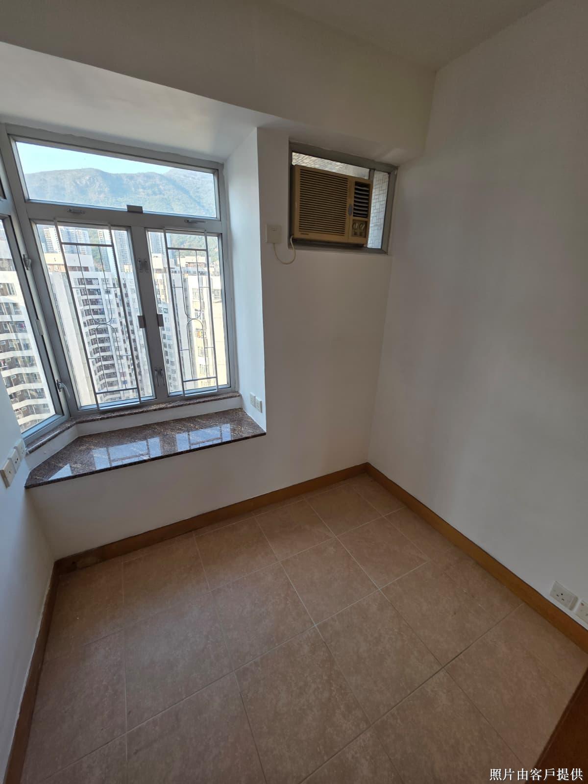 Aberdeen Centre - Image 6