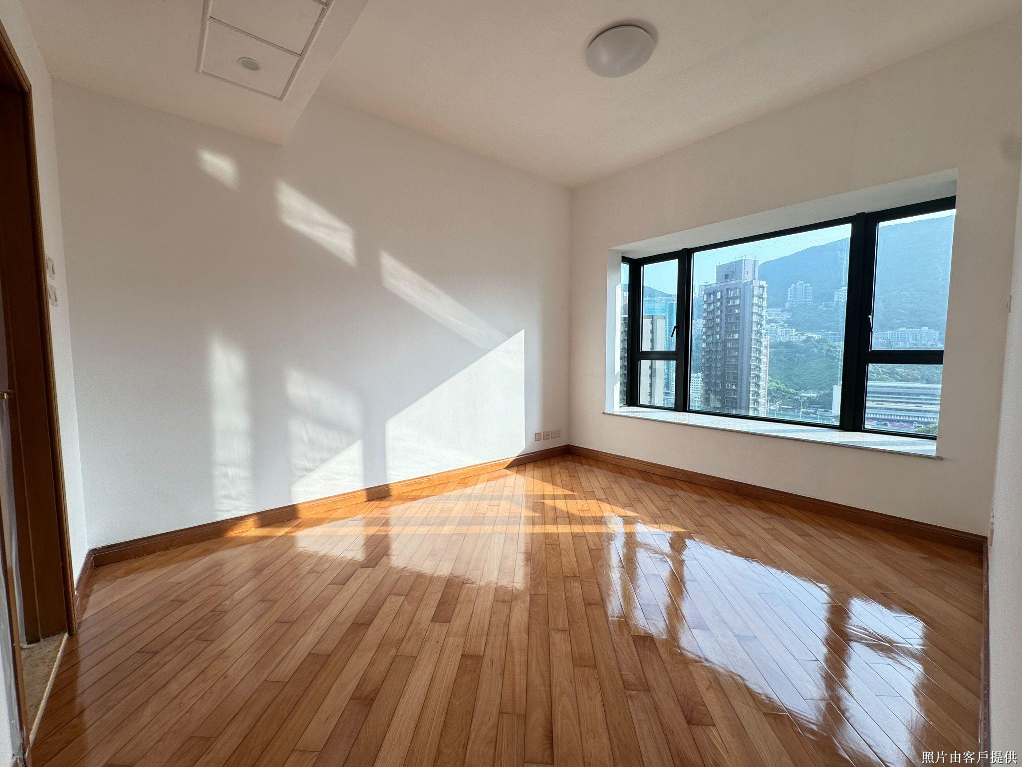 The Leighton Hill Block 1