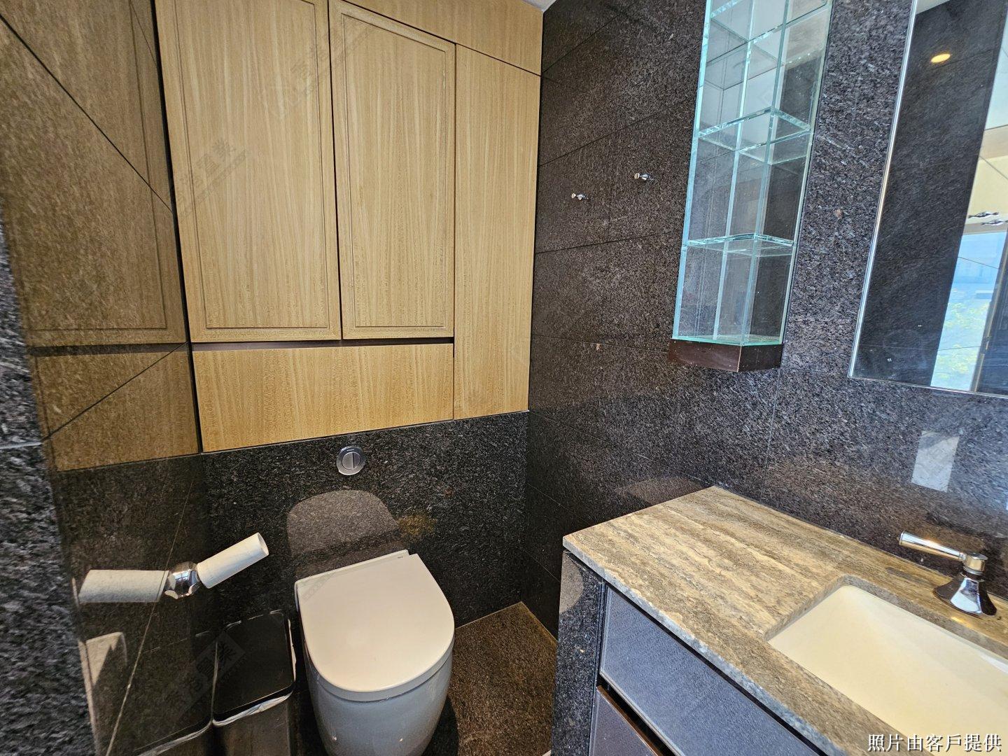 8 Kwai Fong Street - Image 2