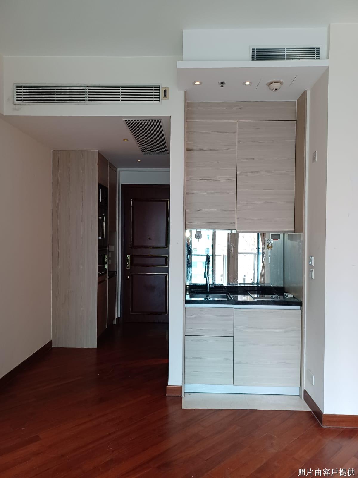 The Avenue - Image 3