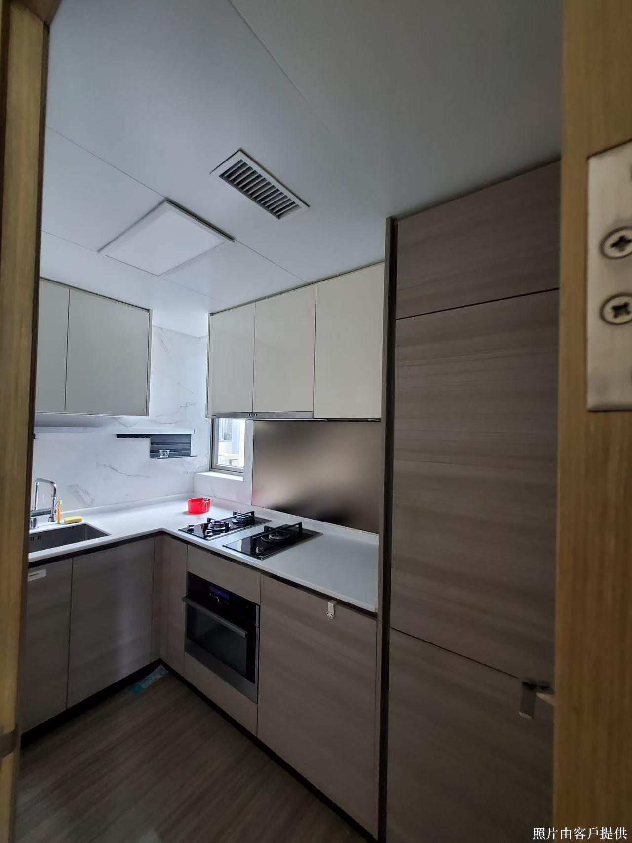 The Spectra - Image 5